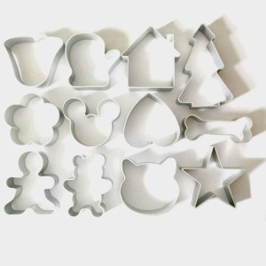 12Pcs-Lot-Christmas-Cookie-Cutter-Tools-Aluminium-Alloy-Gingerbread-Men-Shaped-Holiday-Biscuit-Mold-Kitchen-cake