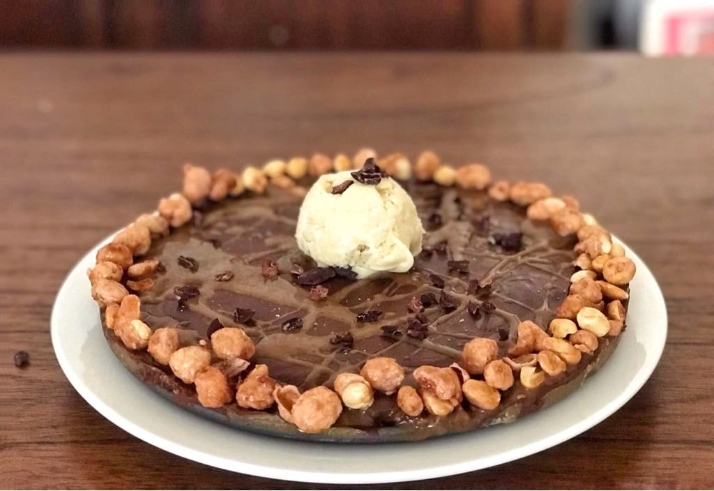 Chocolate And Peanut Butter tart (Twist: Pretzel Crust)
