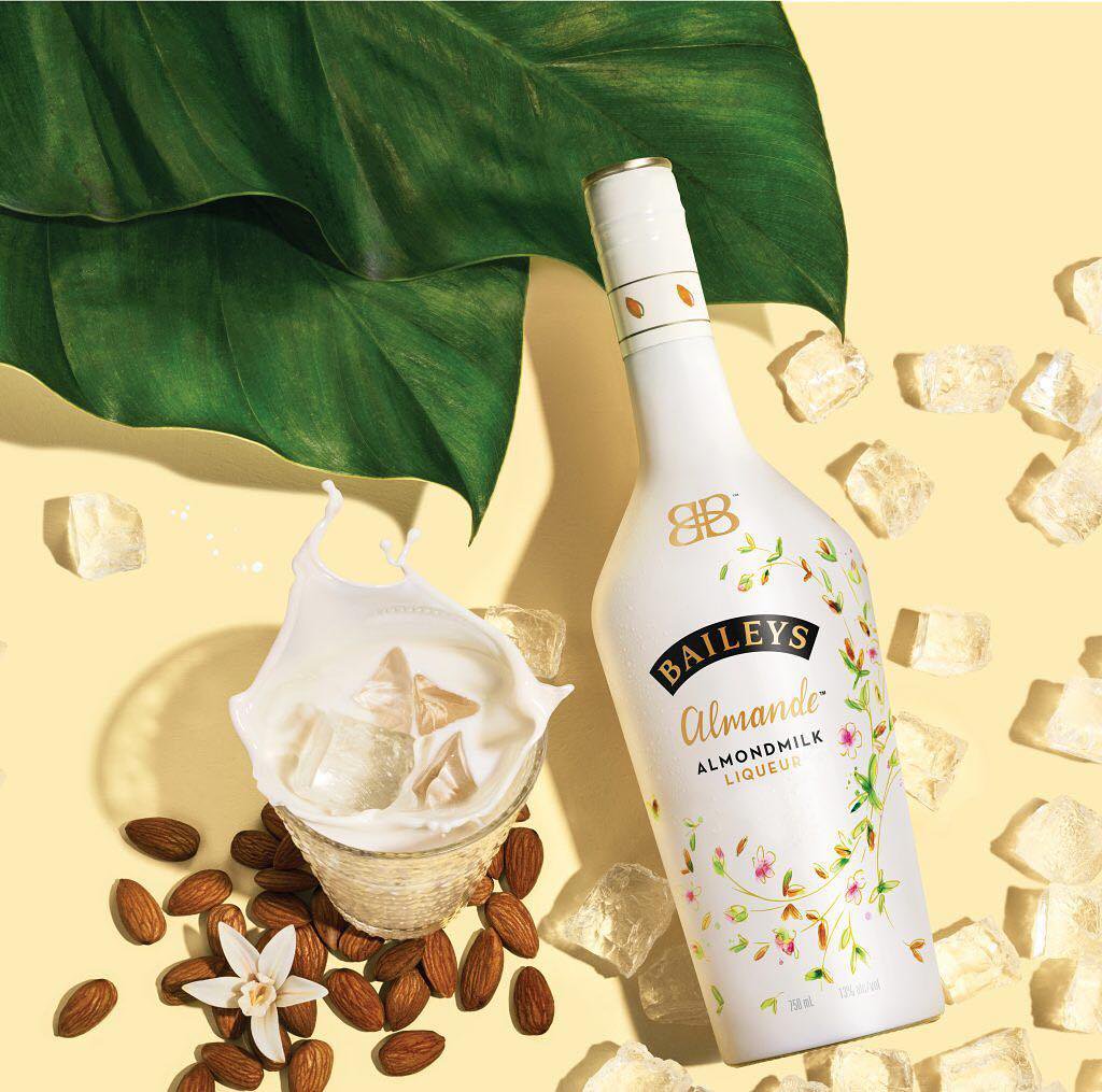 Nuevo Bailey’s con leche de almendras