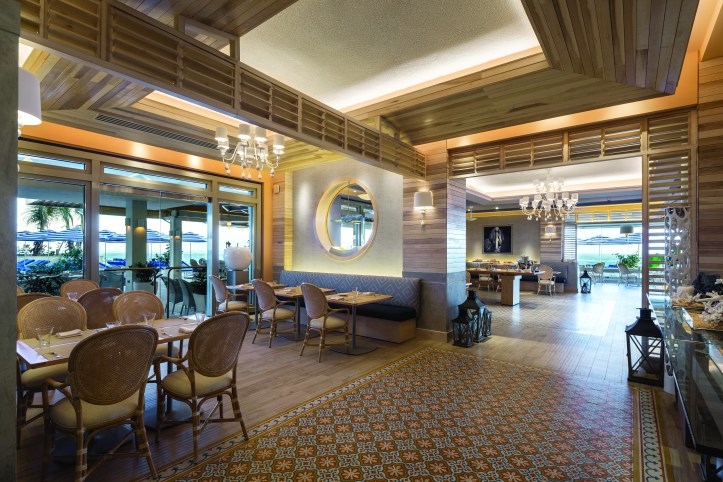 Restaurant - Ola from main entrance